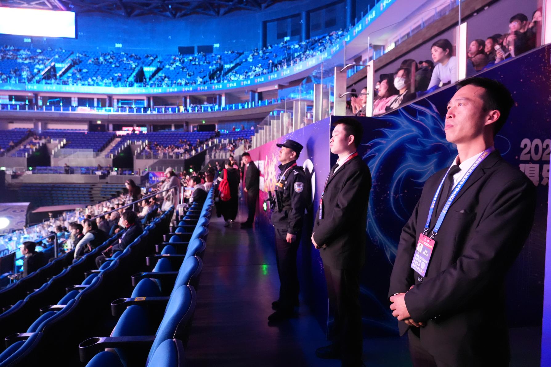 E:/25.12.10后 上傳網(wǎng)站留存/“安保鐵軍、硬核保障”2025系列報(bào)道四十一——乒超巔峰對決耀金陵 南京市保硬核護(hù)航筑平安/DSC06900.JPGDSC06900